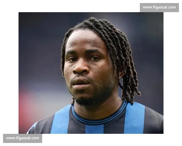 斯基拉:韦基重返国米执教 U23 签约至 2027 年 斯基拉:韦基重返国米执教 U23 签约至 2027 年