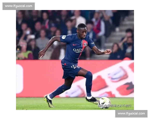 英超双雄竞逐里昂神锋！福法纳转会费或因降级缩水至 3000 万镑