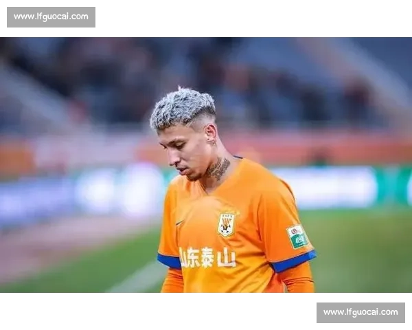 泰山俱乐部严正辟谣克雷桑转会传闻：不实信息扰乱军心