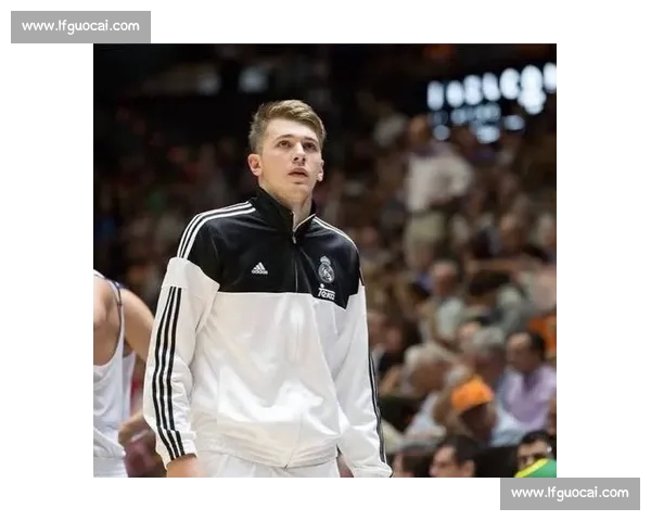 近十年选秀评级榜：状元垄断前七，东契奇探花逆袭第十