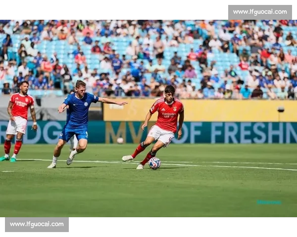 雷暴侵袭世俱杯!切尔西本菲卡鏖战近 5 小时 加时三球逆转晋级 雷暴侵袭世俱杯!切尔西本菲卡鏖战近 5 小时 加时三球逆转晋级