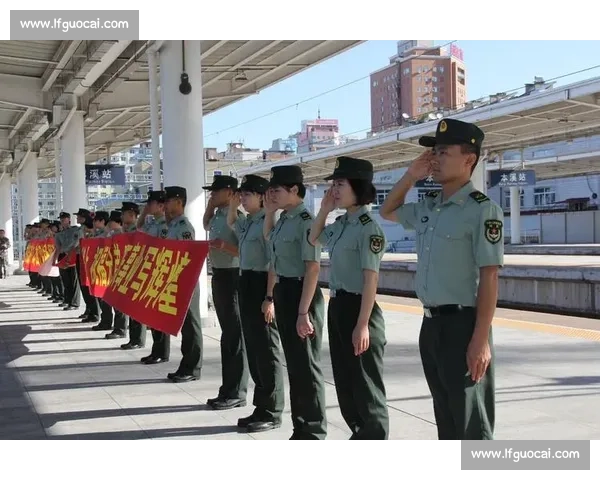 杨程晒与马斯切拉诺合影:昔日战友的足球情缘与执教征程的期许
